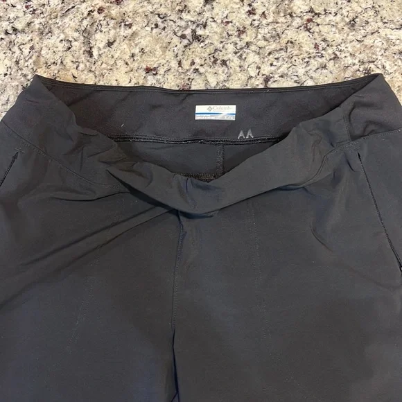 Columbia Mens Lightweight Shorts Size XL Black - Picture 2 of 6